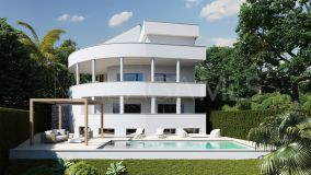 Villa for sale in Benalmadena