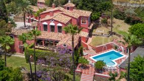 Impressive Hacienda-style Andalusian villa located in the exclusive gated golf urbanisation of Vega del Colorado, La Quinta.
