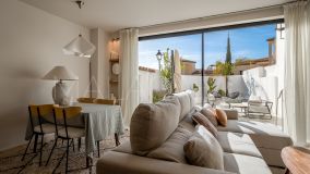 Radhus for sale in El Naranjal, Nueva Andalucia