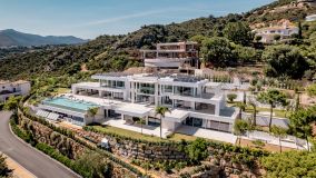 Impressive villa with breathtaking panoramic views in Marbella Club Golf Resort, Benahavís