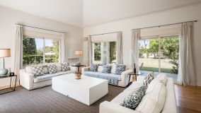 Villa for sale in Altos de Puente Romano, Marbella Golden Mile
