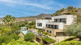 Villa with 8 bedrooms for sale in Malaga