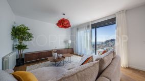 Buy penthouse with 4 bedrooms in El Limonar