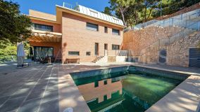 Villa for sale in Pinares de San Antón, Malaga - Este