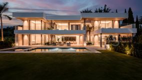 Villa for sale in Paraiso Alto, Benahavis