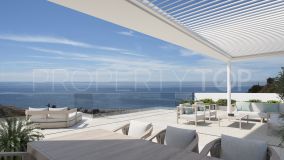 Apartamento sobre plano en planta baja en un complejo con vistas al mar en Rincón de La Victoria, Málaga este