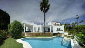 Contemporary villa property in the elegant hillside area of La Quinta, Benahavís