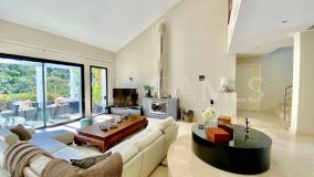 Villa for sale in El Madroñal, Benahavis