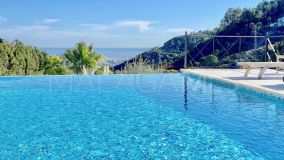 Villa for sale in El Madroñal, Benahavis