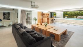 Villa en venta en Los Naranjos de Marbella con 5 dormitorios