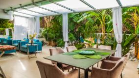 Comprar apartamento de 2 dormitorios en Las Lomas del Marbella Club