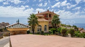 Villa en venta en Torrequebrada con 7 dormitorios