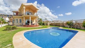 7 bedrooms villa for sale in Torrequebrada
