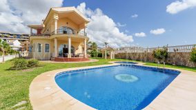 Villa for sale in Torrequebrada, Benalmadena