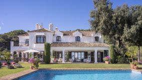 Villa en venta en El Madroñal, Benahavis