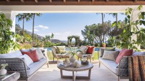 Villa for sale in El Madroñal, Benahavis