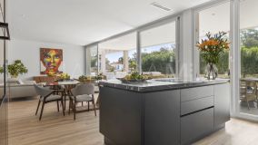 Villa for sale in Linda Vista Baja, San Pedro de Alcantara