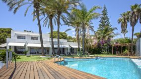Luxury villa with panoramic sea views in Pinares de San Anton