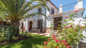 For sale villa with 5 bedrooms in Alhaurin de la Torre