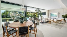 Villa for sale in La Cerquilla, Nueva Andalucia