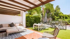 Ground Floor Apartment for sale in Paraiso Pueblo, Benahavis