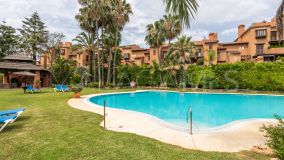 Atico Duplex en venta en Alhambra del Golf, Estepona Este