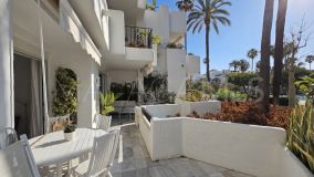 Erdgeschosswohnung zu verkaufen in Alcazaba Beach, Estepona Ost