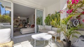 Ground Floor Apartment for sale in Alcazaba Beach, Estepona East