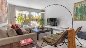 Appartement rez de chaussée for sale in Alcazaba Beach, Estepona Est