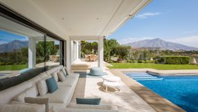 Villa for sale in El Madroñal, Benahavis