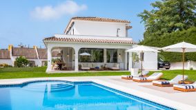 Villa for sale in Huerta del Prado, Marbella City