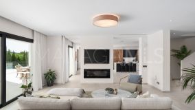 Villa for sale in Elviria, Marbella Est
