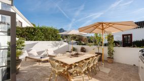 Radhus for sale in El Naranjal, Nueva Andalucia