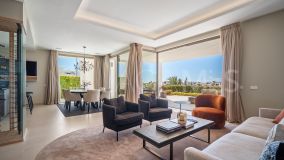 Villa Pareada en venta en Nueva Andalucia, Marbella