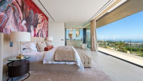 Villa for sale in El Herrojo, Benahavis