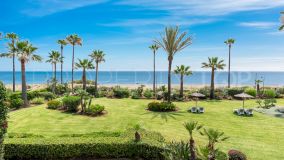 Front line beach, 3 bedrooms apartment on the New Golden Mile, Estepona