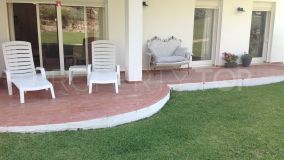 For sale ground floor apartment with 2 bedrooms in Estepona Golf