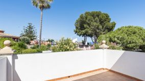 Villa en venta en Estepona