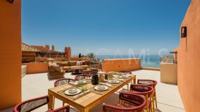 Zweistöckiges Penthouse zu verkaufen in La Reserva de los Monteros, Marbella Ost