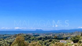 Plot for sale in New Golden Mile, Estepona East