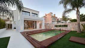 Villa for sale in Villacana, Estepona Est