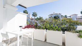 Town House for sale in Los Naranjos, Nueva Andalucia