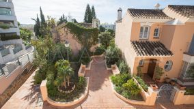 Adosado en venta en La Carolina, Marbella Golden Mile