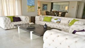 Villa for sale in La Paloma, Manilva