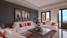 Villa for sale in Benahavis