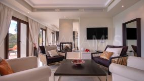 Villa for sale in Benahavis