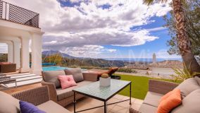Villa for sale in Benahavis
