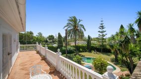 Spectacular 6 bedroom family villa located in Guadalmina Alta.