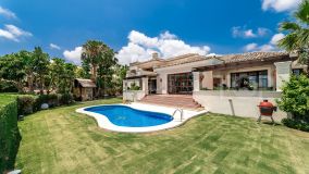 A stunning family villa located in the heart of Nueva Andalucia with 6 en suite bedrooms and much more!
