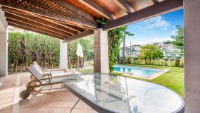 Modern elegance, spacious and sunny 5 bedroom, 5 bathroom villa in the prestigious area of El Campanario, Estepona.